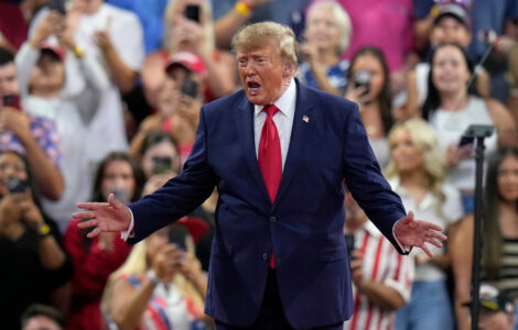 Trump at South Florida rally revives the idea of military intervention in Cuba after Iran